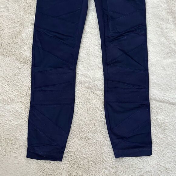 Lululemon Navy Blue High Times Crop Tech Mesh - Picture 6 of 9